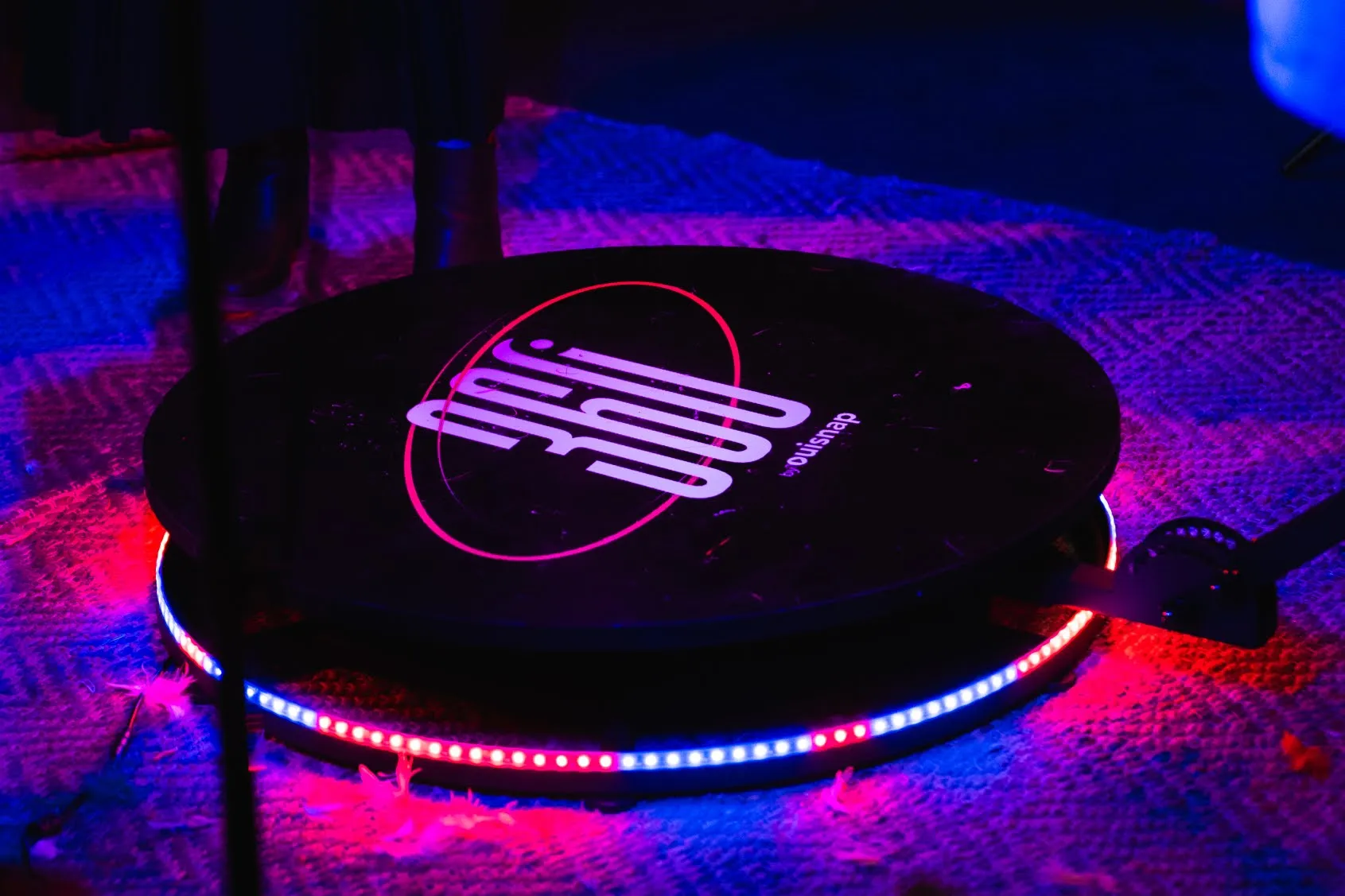 Plateforme videobooth 360 avec LED, soirée corporate Toulouse